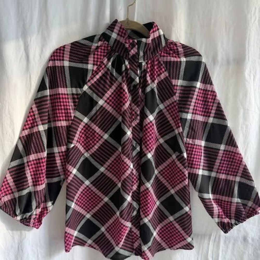 💗 NY & Company Pink, Black & White Plaid Blouse – Size L